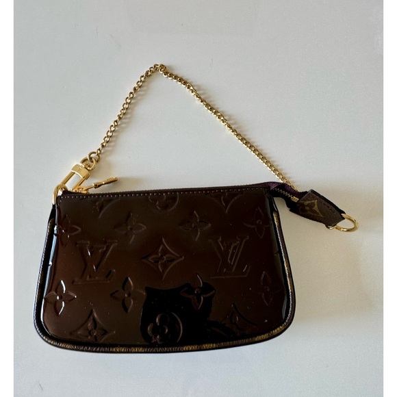 Louis Vuitton Mini Pochette Monogram - New with Box - M90597 Perfect Condition - Picture 7 of 17